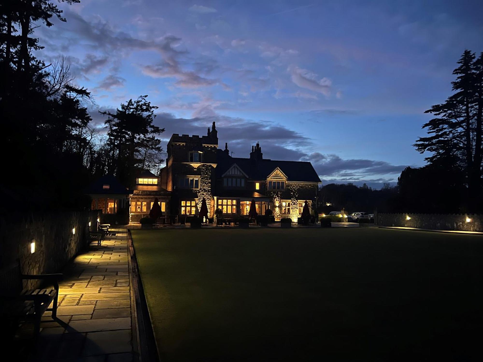 The Manor Boutique Hotel Restaurant And Bar Конві Екстер'єр фото