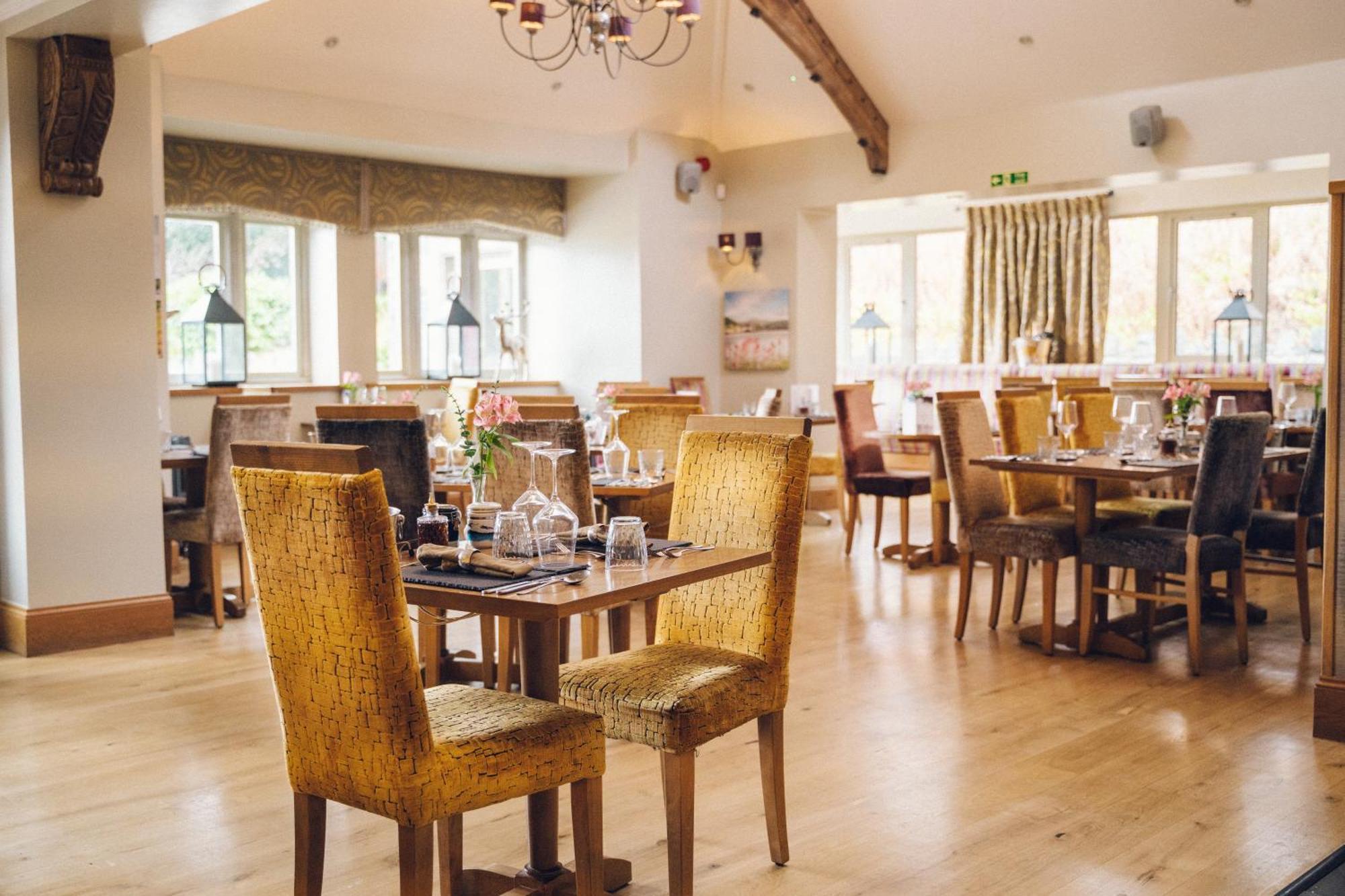 The Manor Boutique Hotel Restaurant And Bar Конві Екстер'єр фото