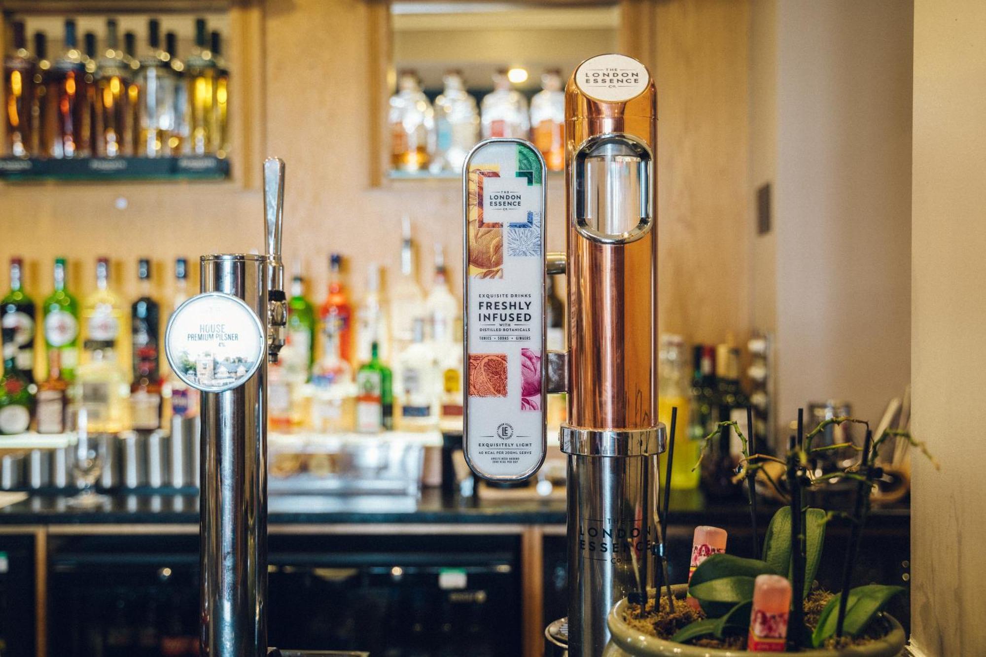 The Manor Boutique Hotel Restaurant And Bar Конві Екстер'єр фото